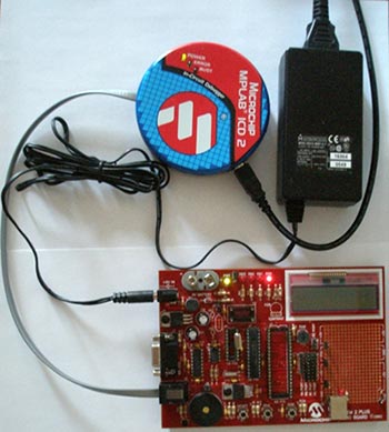 In-circuit programozás és a hibakeresés mikrokontroller mikrochip