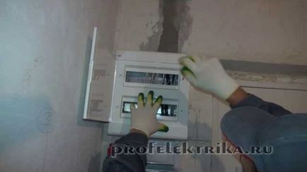 Înlocuirea cablului electric în casă, prețurile pentru cablurile de înlocuire de la Dacha din Moscova, înlocuiți electricianul