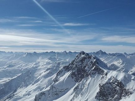 Primele daruri ale Alpilor din ghețari găsesc cadavre și pietre prețioase - societatea