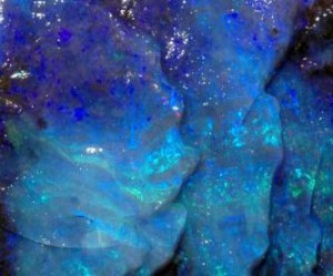 Ausztrál opál, a mágikus világ drágakövek