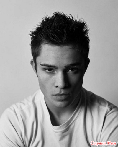 Damn bájos Ed Westwick - pro mozi - Home Moms