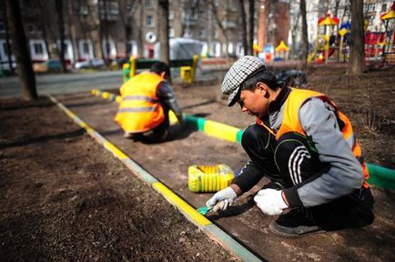 Department of Housing elmagyarázta, hogy miért fékezi festett sárga és zöld színekben - Moszkva 24