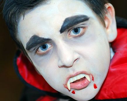 Gyermek Halloween témát make-up divat ötletek
