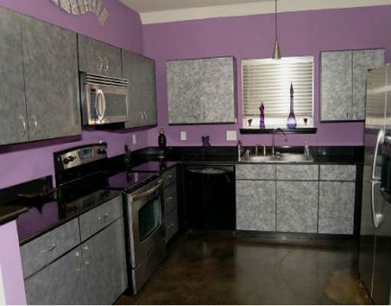 Дизайн фіолетовою кухні - ожиновий джем