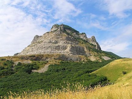 Гора змійка, подорожній