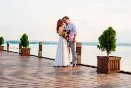 Izhevsk 2014 tineri casatoriti pentru a alege o pereche de rochie de mireasa si o declaratie de dragoste - știri de Izhevsk și