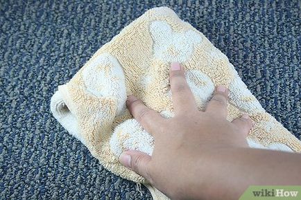 Cum se curata covorul de substante lipicioase