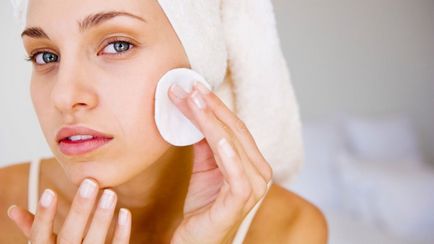 Cum să curățați în mod corespunzător pielea în timpul verii