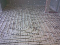 Як зробити монтаж системи теплої підлоги
