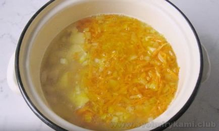 Cum să gătești supa de fasole clasică pas cu pas cu o fotografie