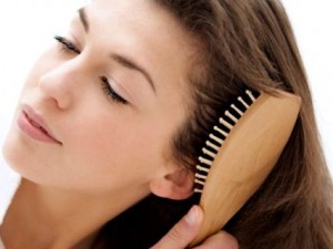 Як доглядати в домашніх умовах за довгим волоссям
