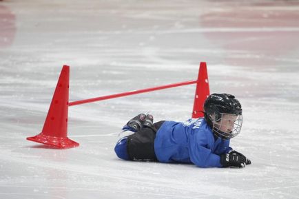 Cum să alegi patinele de hochei pentru copii