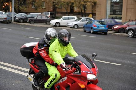 Hogyan válasszuk ki a legjobb motodozhdevik és ne ázzon bármilyen időjárási (időjárás) Hogyan válasszuk ki a legjobb motodozhdevik és ne ázzon bármilyen időjárási