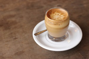 Cortado de cafea, rețetă italiană cu lapte topit