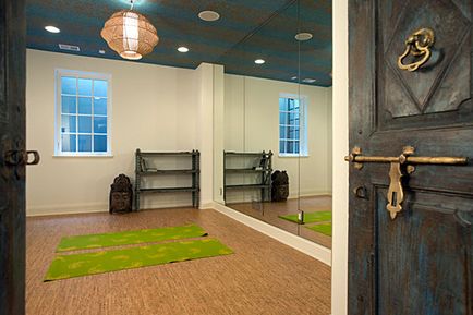 Кімната для медитації - облаштовуємо місце для йоги