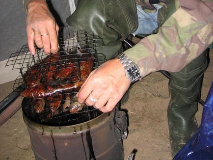 Smokehouse füstölt hal fajok, olaj lámpák meleg és hideg füstölt, recepteket és tippeket