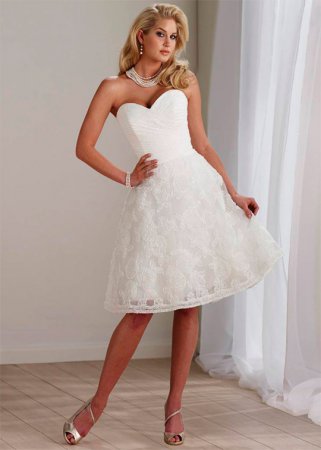Короткі весільні сукні для модних наречених