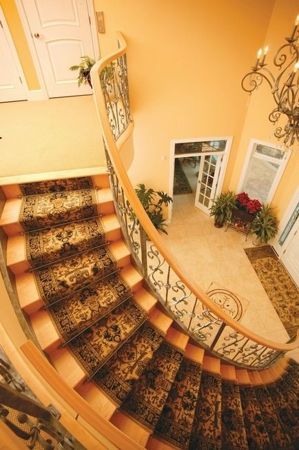 Сходи для будинку на другий поверх - фото ідеї оформлення сходів