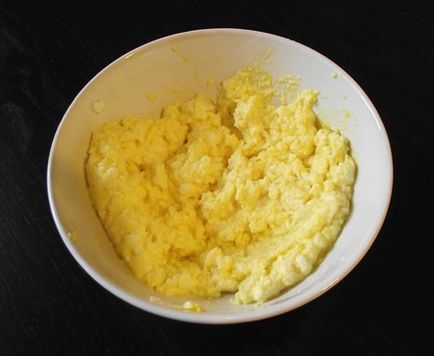 Conform lui Shrovetide, clătite umplute cu varză, pui, cartofi și brânză de vaci