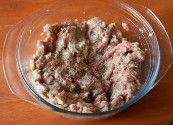 Meyblog - hihetetlenül finom mellbimbótakaróval (pasties) Meyblog - hihetetlenül finom pasties