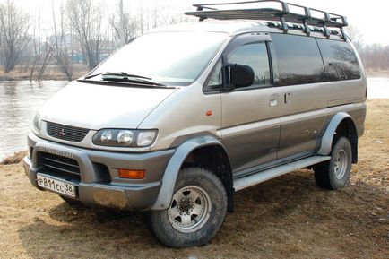 Mitsubishi delica ridică mâinile proprii