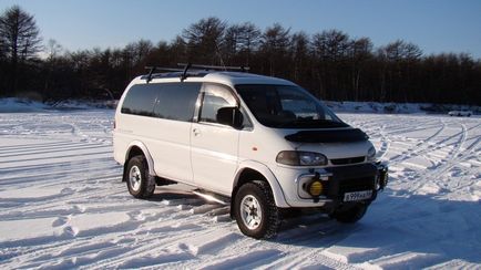 Mitsubishi delica ridică mâinile proprii