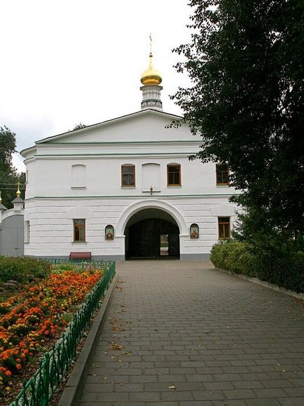 Mănăstiri lângă Moscova
