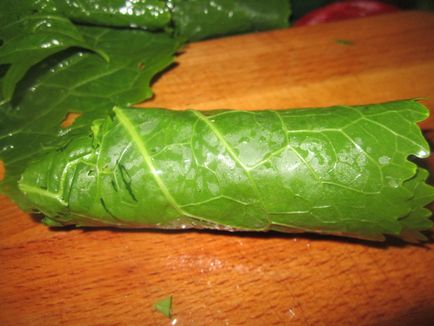 Огірки в листі хрону