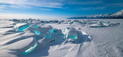 Близько 20 приголомшливих фотографій заморожених озер, ставків і океанів, ніби вийшли з іншого