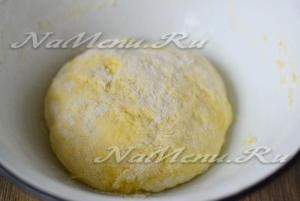 Placinta osetiană cu brânză și cartofi - rețete simple