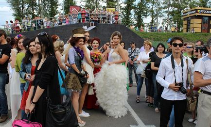 Bride Parade 2016 - oraș