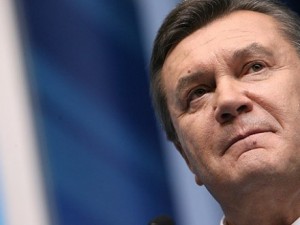 Політика янукович не думає про повернення в Україну