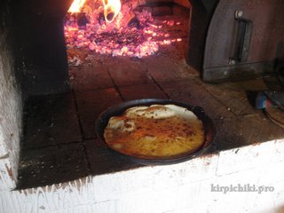 Főzés palacsinta az orosz kályha