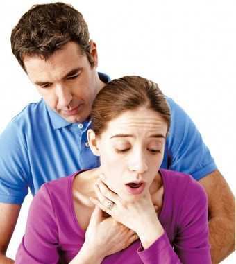 Atacuri de sufocare în gât și gât