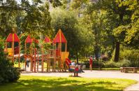 Proiecte de pisică și mici clădiri noi cu un parc din apropiere - piața imobiliară - ziar