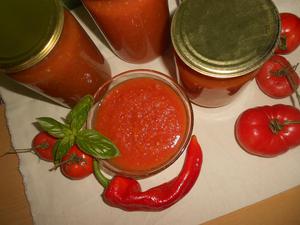 Рецепт томатного краснодарського соусу домашнього приготування, заготівля соусу на зиму в домашніх