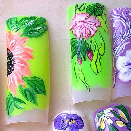 Розпис акриловими фарбами на нігтях, квіткова композиція
