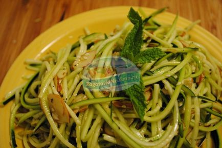 Zucchini salata pentru retete de iarna populare cu fotografie