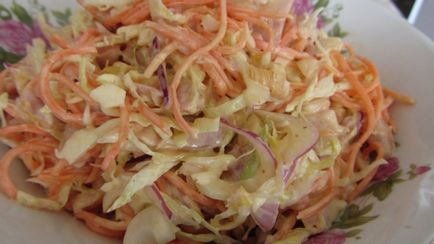 Salată cu pui afumat și morcovi coreeni - 8 rețete