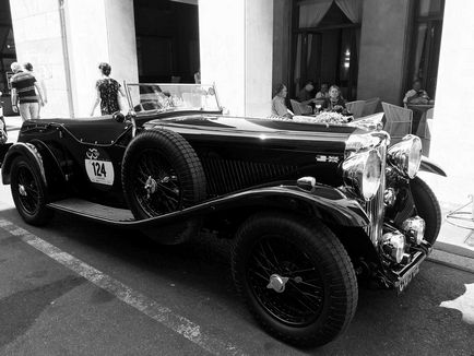 Сама елегантна в світі гонка mille miglia