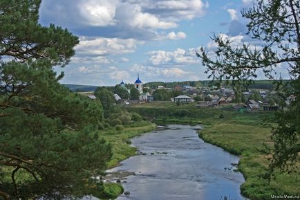 Село слобода і скелі на Чусовой