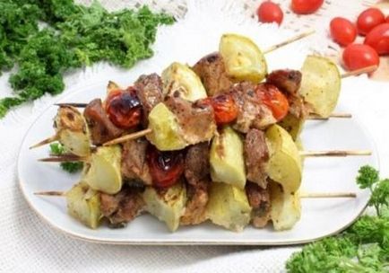 Shish kebab din carne de porc cu legume în rețetă cuptor cu fotografie pas cu pas