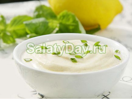 Сметанний соус для салату - швидко і смачно рецепт з фото і відео