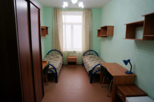 Hostelul unui student de vis este o femeie studentă care vede în visuri despre ce visează