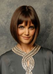 Taierea lui Katie Holmes