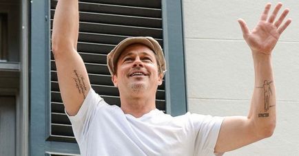 Tatuaj Brad Pitt sensul tatuaj, fotografie