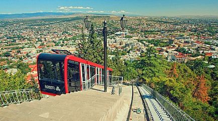 Tbilisi adresa cabinei de masina, orele de lucru, cum sa ajungi acolo, costul, istoria, descrierea