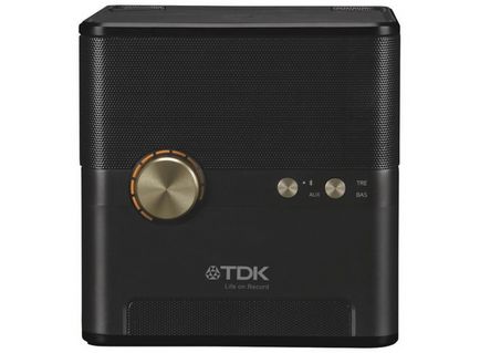 Tdk revine cu boombox-uri retro, căști audiophile și playere de vinil -