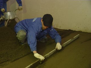 Tehnologia de turnare a pardoselilor din beton și a caracteristicilor procesului