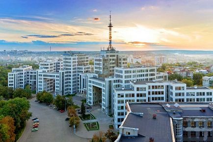 Top 10 kirándulóhelyek Harkovban (ülések) Top 10 kirándulóhelyek Kharkiv